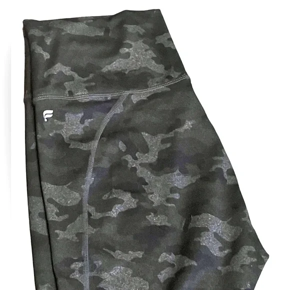 Women’s PowerHold By Fabletics Camo Leggings Size Medium Yoga Pants - Picture 3 of 4